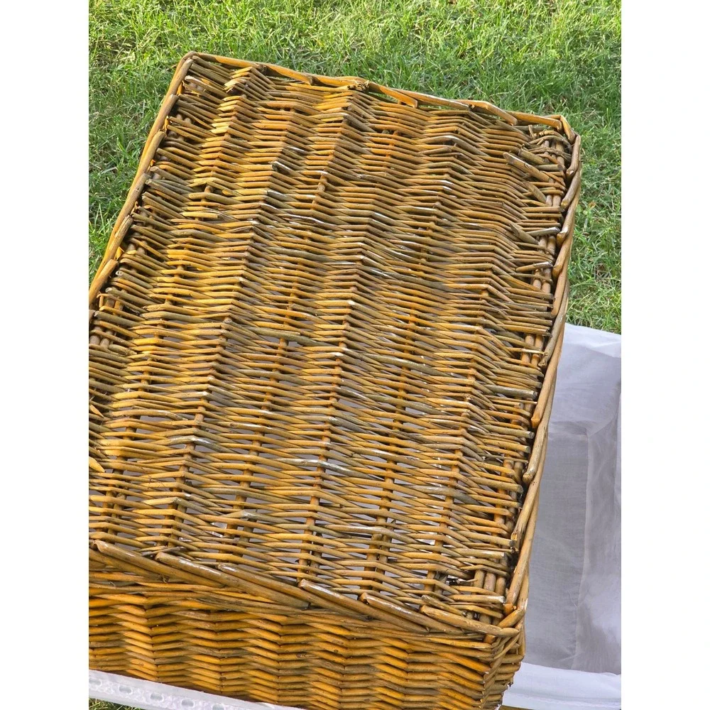 Set of 2 Woven Willow Storage Baskets with Lace Trim Fabric Liners Brown White